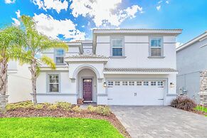 Champions Gate Resort Home w BBQ Pool