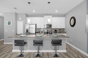 Champions Gate Resort Home w BBQ Pool