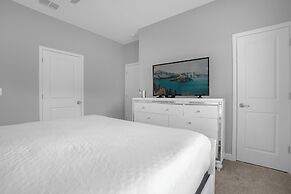 Champions Gate Resort Home w BBQ Pool