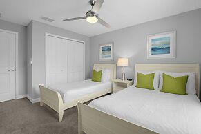 Champions Gate Resort Home w BBQ Pool