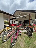 MOOREA CHILL AND BEACH LODGE