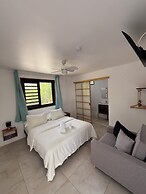 MOOREA CHILL AND BEACH LODGE