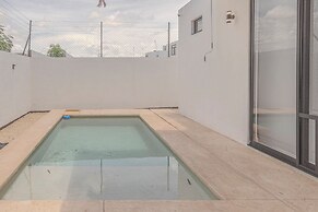 New Merida Retreat with Private Pool