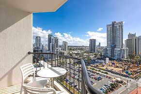 Ocean View Surfers Paradise Studio Suite