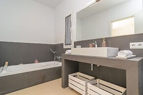 Carritx With 4 Bedrooms and 4 Bathrooms