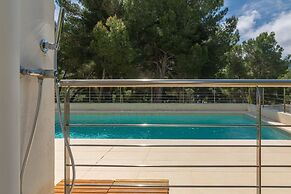 Carritx With 4 Bedrooms and 4 Bathrooms