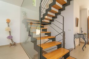 Carritx With 4 Bedrooms and 4 Bathrooms