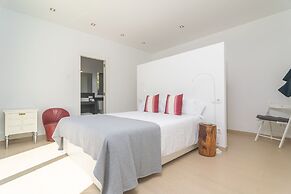 Carritx With 4 Bedrooms and 4 Bathrooms