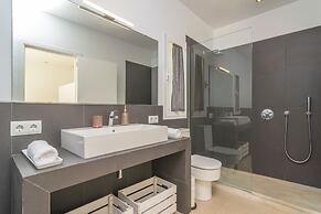 Carritx With 4 Bedrooms and 4 Bathrooms