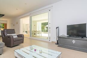 Carritx With 4 Bedrooms and 4 Bathrooms