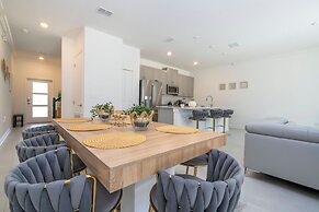 NEW Home Storeylake 4Bd 3 Walking Clubhouse