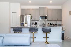 NEW Home Storeylake 4Bd 3 Walking Clubhouse