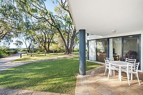 98 Steps To The Beach