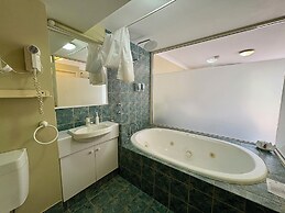 98 Steps To The Beach