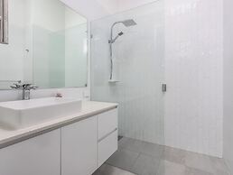 Duplex on Nautilus a Walk to the Beach