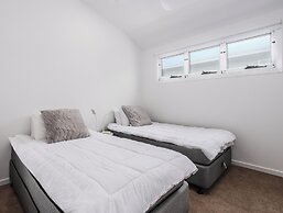 Duplex on Nautilus a Walk to the Beach