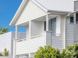 Duplex on Nautilus a Walk to the Beach