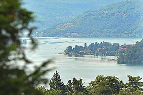 Vernate Lugano Lake Sweet View