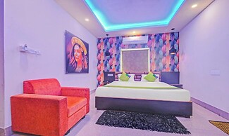 Goroomgo Effective Bollywood Hotels Bhubaneswar