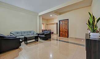 Goroomgo Effective Bollywood Hotels Bhubaneswar