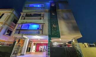 Goroomgo Effective Bollywood Hotels Bhubaneswar