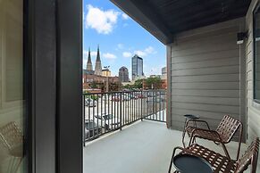 CozySuites on Mass w garage parking 19