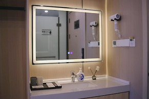 Dayin International Youth Hostel - People's Square & Old Town