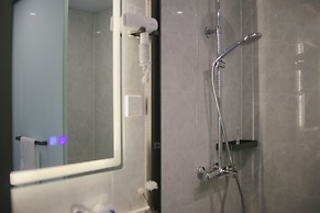 Dayin International Youth Hostel - People's Square & Old Town