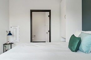 CozySuites on Mass w garage parking 20