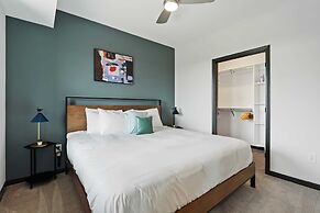 CozySuites on Mass w garage parking 21