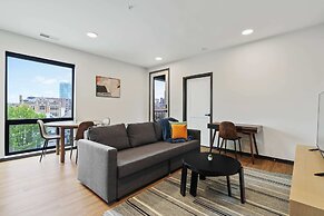 CozySuites on Mass w garage parking 21