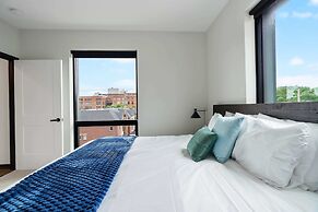 CozySuites on Mass w garage parking 21