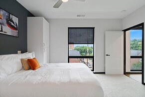 CozySuites on Mass w garage parking 21