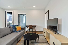 CozySuites on Mass w garage parking 21