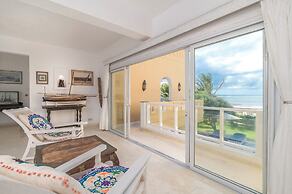 Amani Beachfront Villa by YourHost