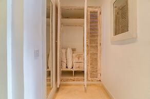 Amani Beachfront Villa by YourHost