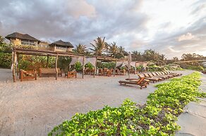 Amani Beachfront Villa by YourHost
