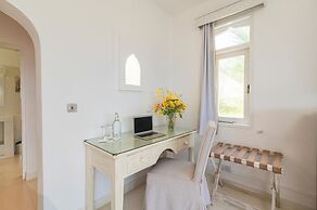 Amani Beachfront Villa by YourHost