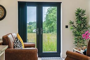 The Shed - 1 Bedroom - Cosheston