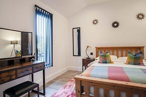 The Shed - 1 Bedroom - Cosheston