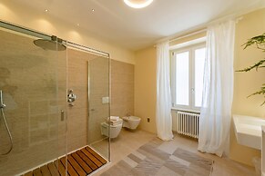 Life & View Luxury Apartments