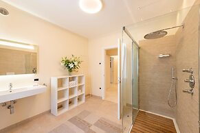 Life & View Luxury Apartments