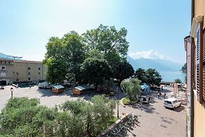 Life & View Luxury Apartment