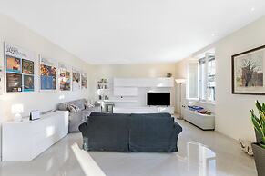 Life & View Luxury Apartment