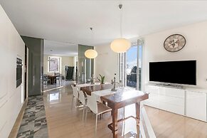 Life & View Luxury Apartments