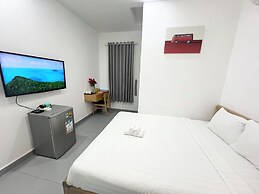Home Away Minh Khai