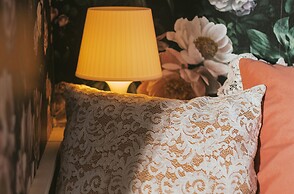 Mona Glamping Caravan Suites