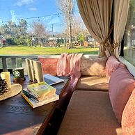 Mona Glamping Caravan Suites