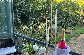 Mona Glamping Caravan Suites