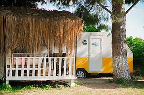 Mona Glamping Caravan Suites